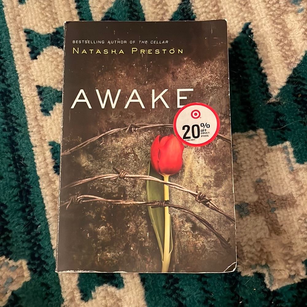 Natasha Preston Book!